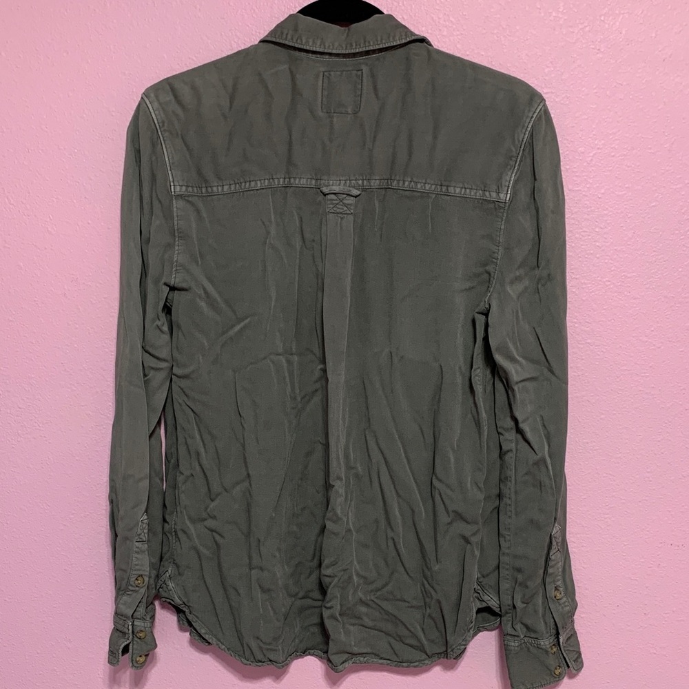 American Eagle Top - Picture 5 of 8